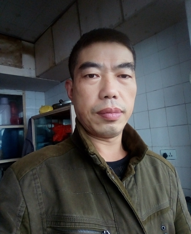 单身的人的第一张照片--江西王婆说媒